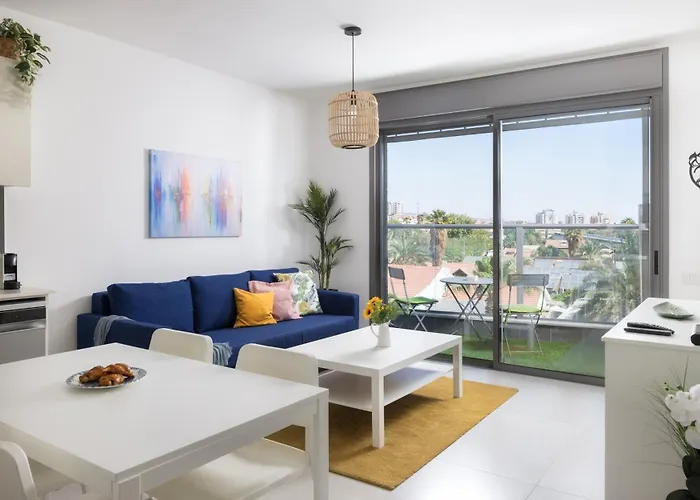 Blue Space Suites - Steps From The Beach - By Seaelo